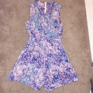 Perfect resort wear romper. Size S.